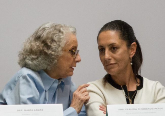 Sheinbaum se reúne con grupos feministas que exigen seguridad